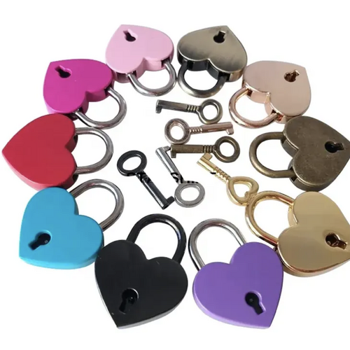 HEART LOCK - BLACK